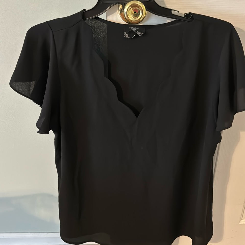 Euc 2x black blouse. Perch brand